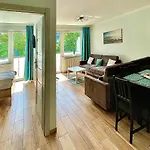 Blizej Morza Luxury 公寓 科沃布热格